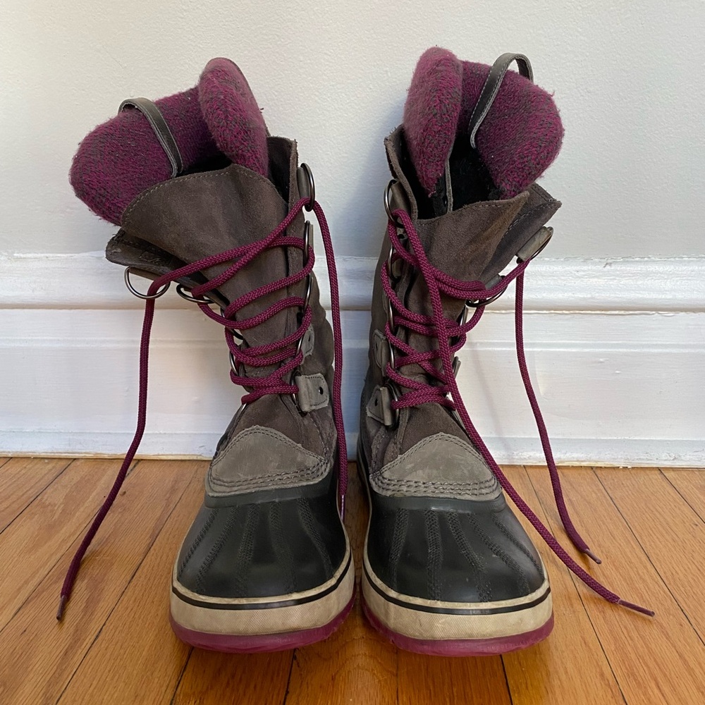 Maroon Sorel Winter Boots